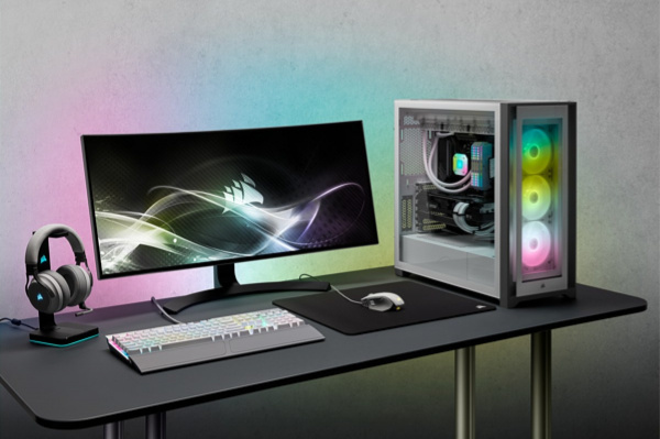Corsair iCUE 5000X RGB Tempered Glass White Mid Tower
